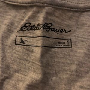 Eddie Bauer v neck t-shirt